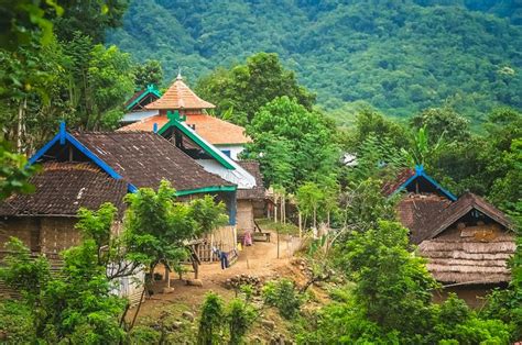 Bosan Dengan Suasana Kota Kunjungi 7 Desa Terindah Indonesia Ini