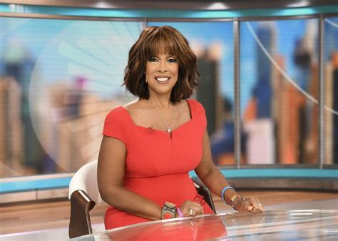 Gayle King Signs A New Deal To Stay With Cbs Mornings Los Angeles Times