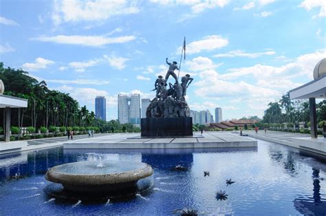The national monument (tugu negara) is a sculpture that commemorates those who died in malaysia's struggle for freedom the national monument memorial park in malay (tugu negara). Tugu Negara park size expanding by over 35% - | Cyber-RT