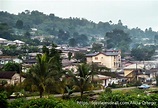 Buea, bajo el Monte Camerún