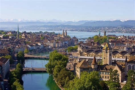 Take a walk with through zurich with authors hildegard keller and christof burkard, to discover the dangers that lie in. Admiro tantas cosas: Vamos a ver Suiza.