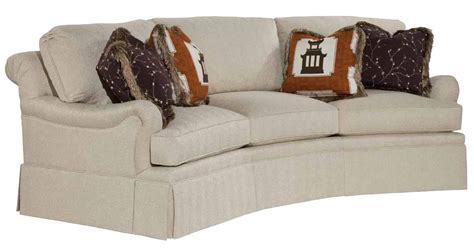 Kincaid Furniture Jackson Traditional Curved Sofa With Accent Pillows