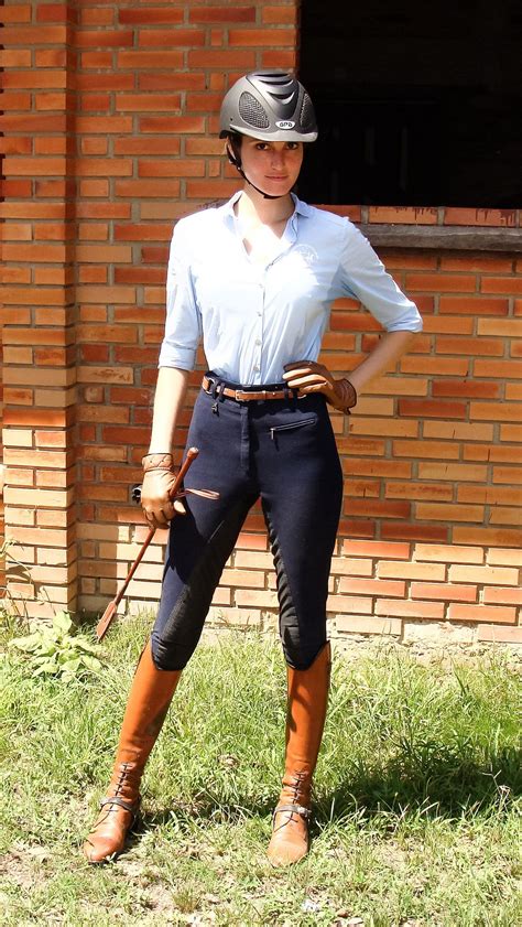 Pin By Savvy Horsewoman Blog On Equestrian Style Equestrian Outfits