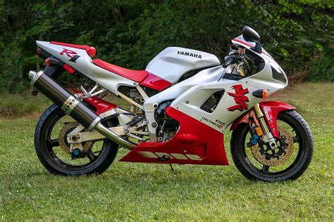 Low Mileage 1998 Yamaha Yzf R1 Is The Stuff Of Legend Wants A Serious