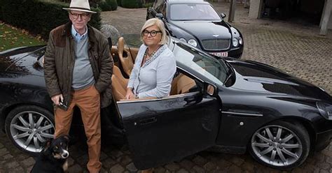 Naessens grew up in a modest family. Willy Naessens: "Ik hou niet van mensen die niet moeten ...
