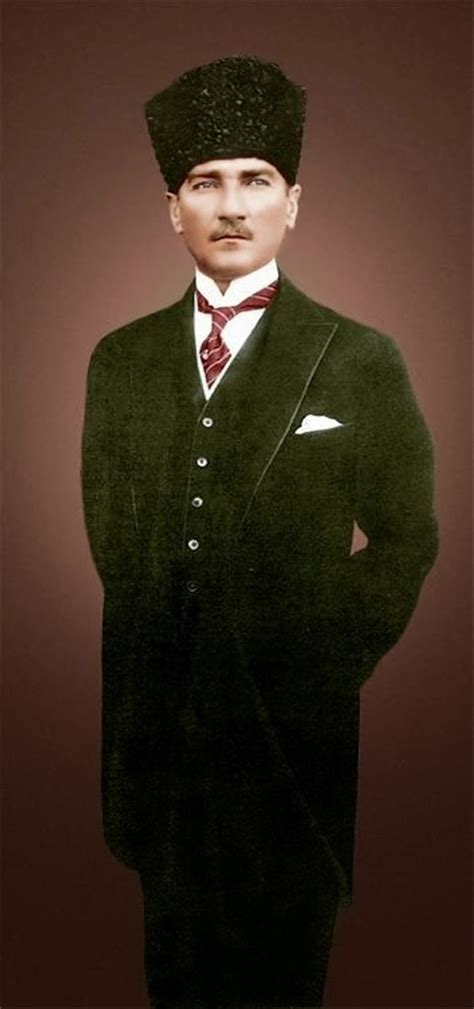 He then served as turkey's first president from 1923 until his death in 1938, implementing reforms that rapidly secularized and westernized the country. Resim, Sanat ve Fotoğraf: Mustafa Kemal Atatürk