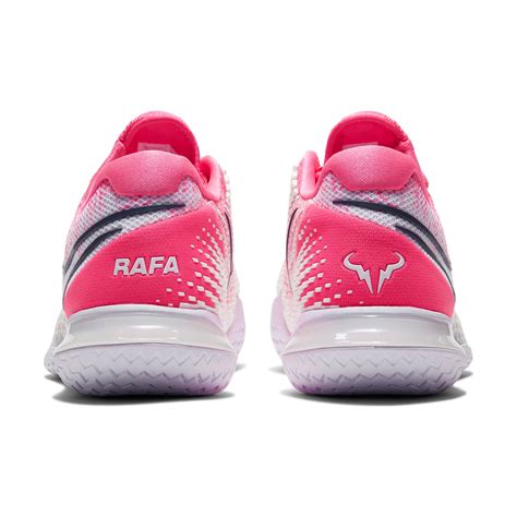 Nadal wird seit seinem vierten lebensjahr von seinem onkel toni nadal erfolgreich betreut und trainiert. buy Nike Rafael Nadal Air Zoom Vapor Cage 4 All Court Shoe ...