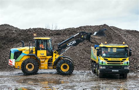 First Stage V Jcb 457 Wheeled Loader Touches Down In Scotland Cea