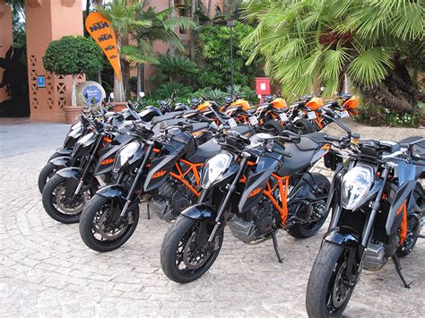 Ktm malaysia laid out the fun and games at their pavilion in the 2017 malaysian motogp. 1290 Super Duke R: what the experts said - KTM BLOG