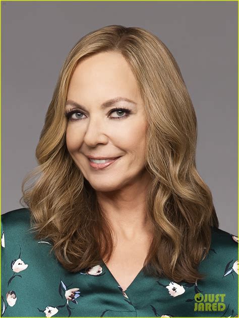 Cbs Announces Mom Will End With Season 8 Photo 4525393 Allison Janney Photos Just Jared