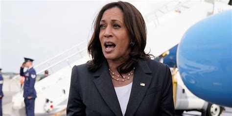 Two Top Kamala Harris Travel Aides Announce Plans To Leave As Vp