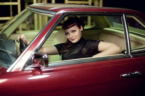 Vintage Cars For Hotties 55 Pics