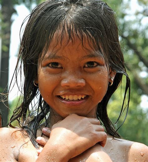 Nd Cambodia Girl In Park Close Up CONFUSER Flickr