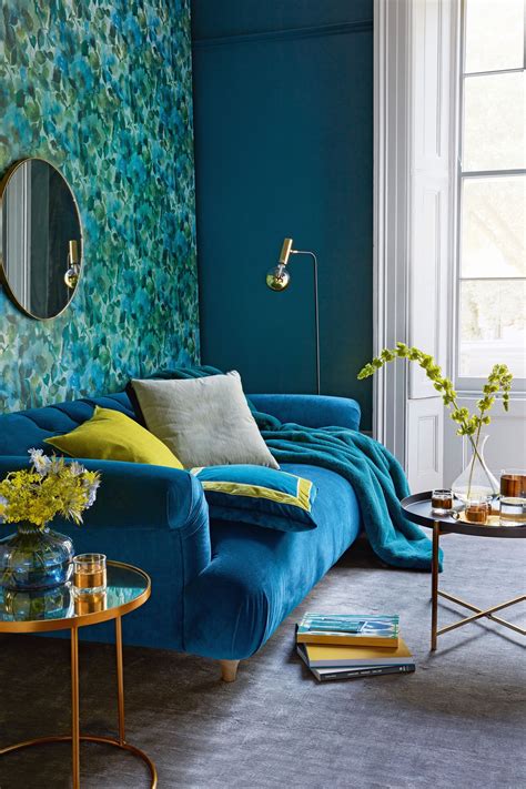 8 Photos That Will Make You Want To Decorate With Velvet Immediately