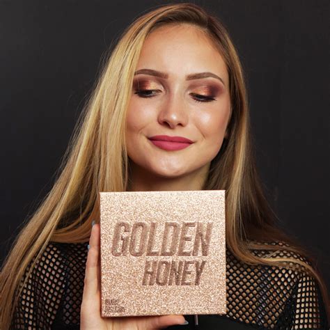 Makeup Obsession Golden Honey Eyeshadow Palette Pink Panda