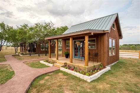 Deerfield Cabins Tiny Houses Waco United States Of America
