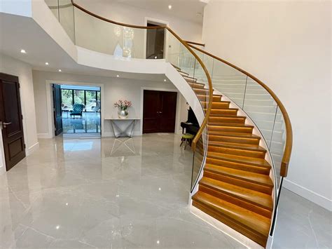 Grand Entrance Curved Staircase Nottingham Uk Demax Arch