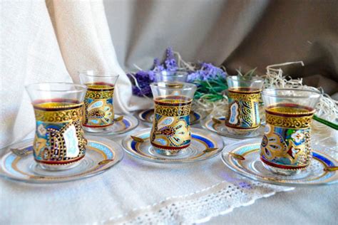 Турецкие стеклянные чашки для чая армуды виды история как