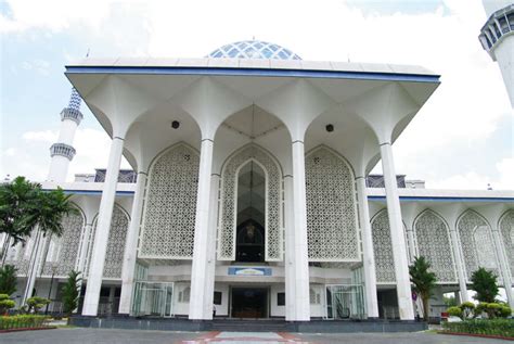 Attraction includes the stunning sultan salahuddin abdul aziz mosque also known as blue mosque of south east asia with its magnificent blue dome and the shah alam museum, one of the. Travel Klang Valley - Shah Alam | Travel Itinerary ...
