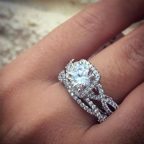 Top 10 Twisted Shank Engagement Rings