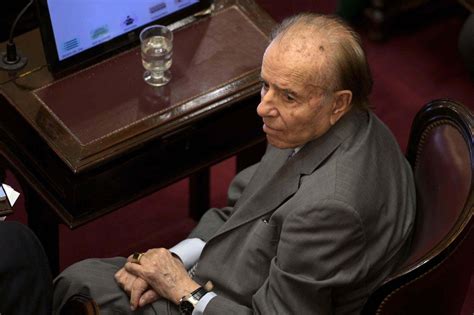 Carlos menem (sco) politico argentino (it); Internaron a Carlos Menem por una neumonía severa