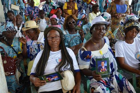 Sanaga Maritime Samuel Donatien Nengue Comme Une Colombe Porte Progr S Massok Songloulou