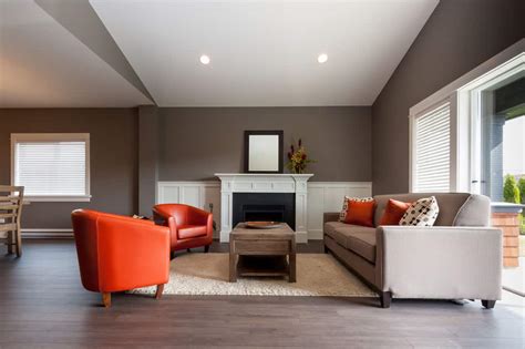 31 Living Rooms With Brown Walls [Photo Inspiration]