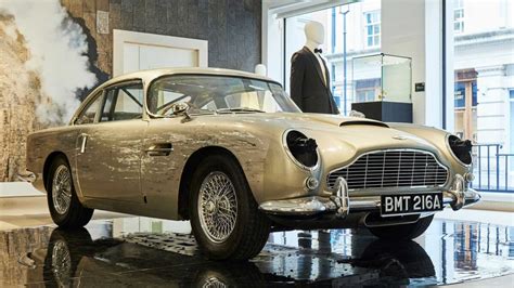 Aston Martin Db5 James Bond 32 Millions Deuros Aux Enchères