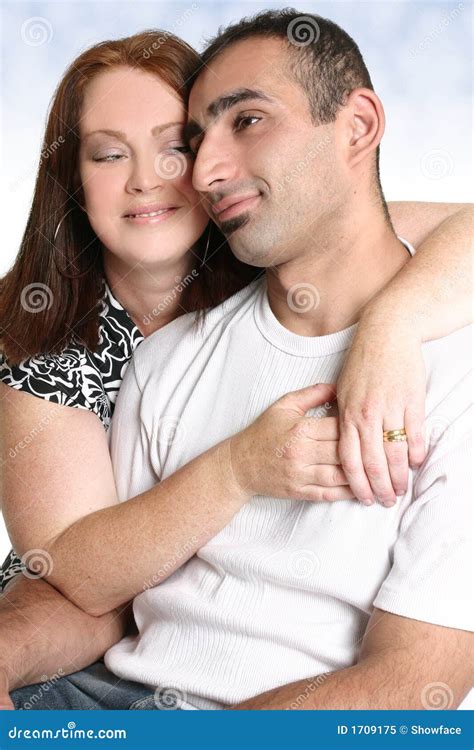 Paar In Liefde Het Besteden Tijd Samen Stock Afbeelding Image Of Samenhorigheid Ontspan 1709175