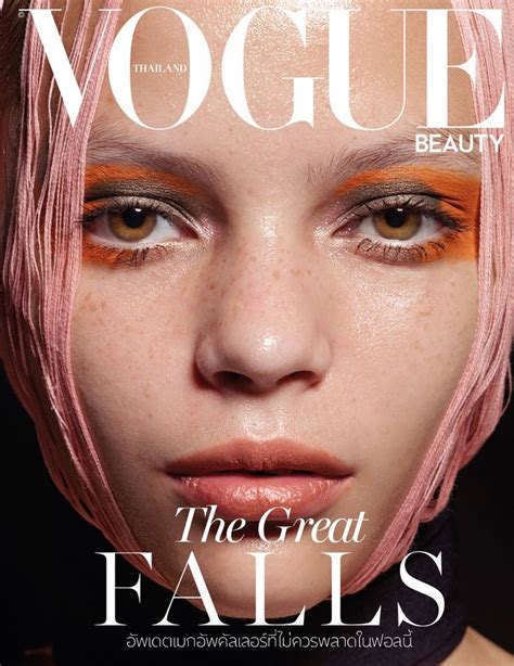 Makeup Art Vogue Beauty Vogue Covers Fashion Magazine Cover