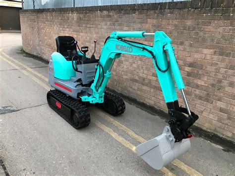 Market launch in europe planned for 2021. Digger Bidder - Kobelco SK007 micro digger 2500 hours ...
