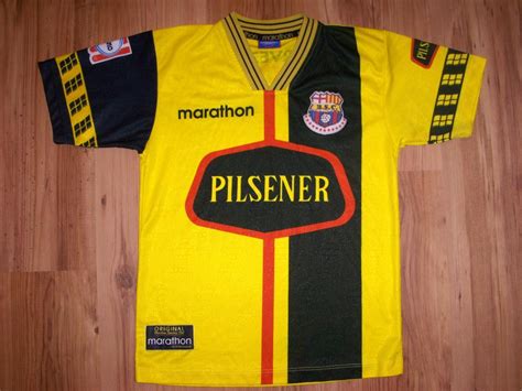 The latest tweets from @barcelonasc Barcelona SC Home Camiseta de Fútbol 1999.