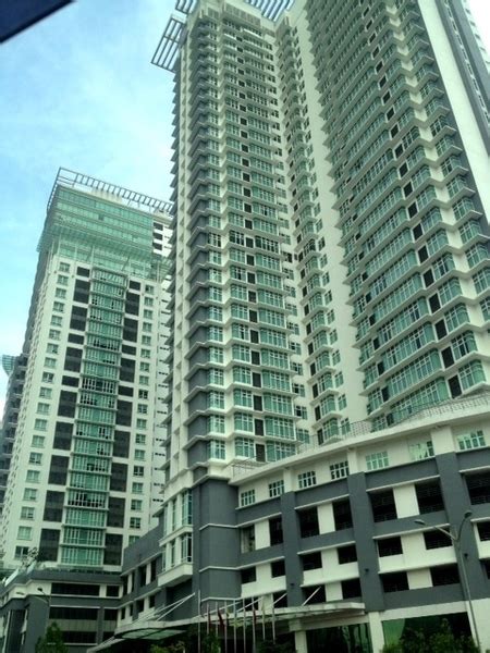 Fully Furnished Apartment Room For Rent At Dua Sentral Brickfields Land