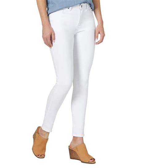 The Best White Jeans For Women 2021 Stylish White Denim For Summer