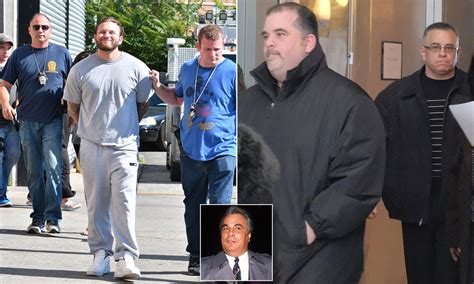 Загадочная молодость Джона Готти: отражение жесткого характера и