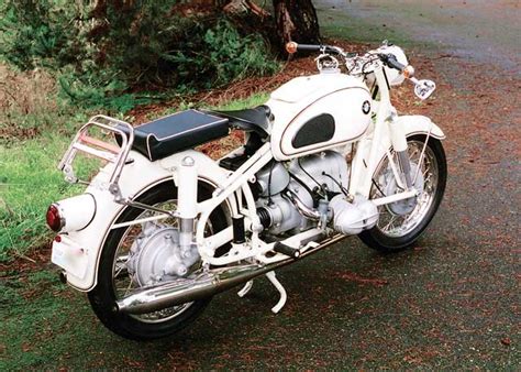 Owning And Collecting Classic Bmw Motorcycles Motorcycle Classics