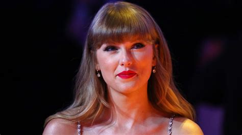 Why Taylor Swifts Latest Announcement Has Fans Going Wild