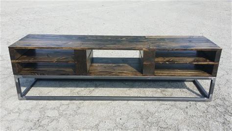 The hairpin legs tv stand like this is very suitable for every modern style for your room interior design. DIY Industrial Pallet Wood TV Stand | Pallet Furniture DIY