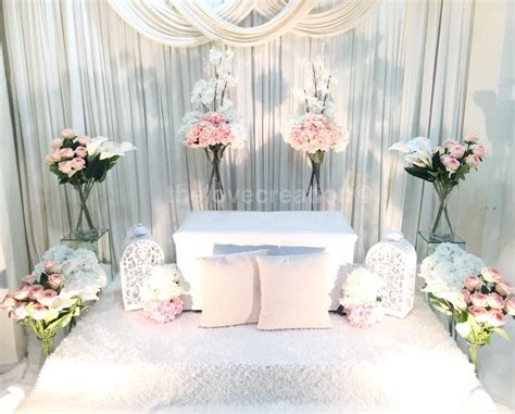 Membuat dekorasi sendiri simple dan murah. Mini Pelamin by The Love Creation | Candle wedding decor ...