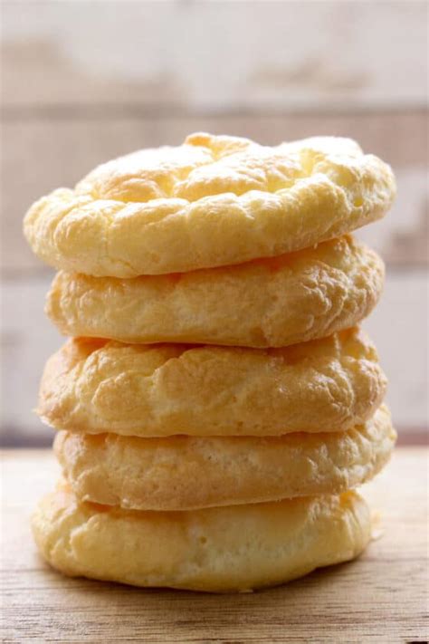 Recipe ~ pillowy light cloud bread 3 large eggs, separated 3 tablespoons cream cheese, room temperature ¼ teaspoon cream of tartar 1 teaspoon sweetener. Three Ingredient Cloud Bread | Krazy Kitchen Mom