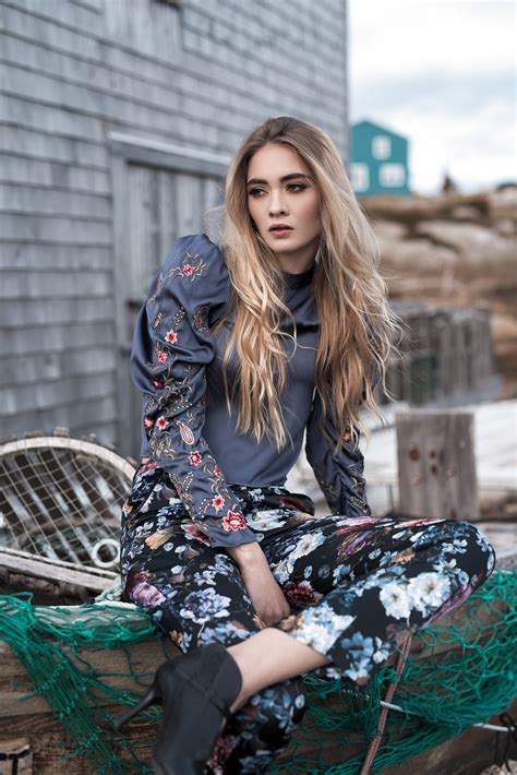 peggy s cove editorial 7hues magazine on behance