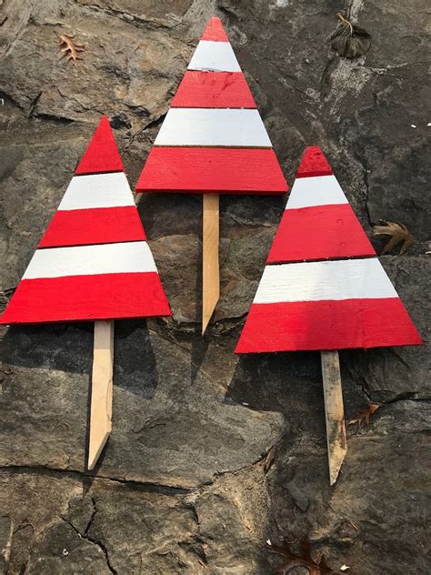 Christmas candy cane tree yard stakes set Reclaimed wood | Etsy