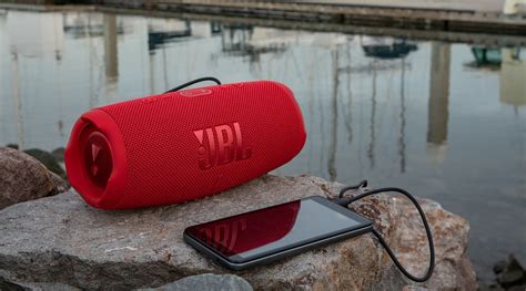 Test De La Jbl Charge Une Enceinte Bluetooth Compacte Avec Un Son Puissant Manh Tran Blog