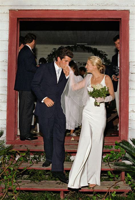 Carolyn Bessette Kennedy Wedding And Style Photos Of Carolyn Bessette