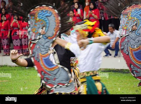 Indonesian Performing Jaranan Kuda Lumping Dance Stock Photo Alamy