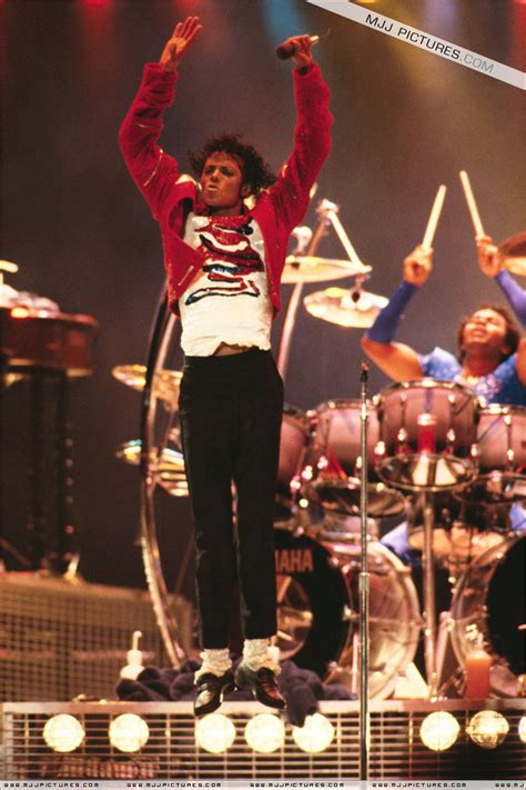 Victory Tour Beat It Michael Jackson Concerts Photo 27723763 Fanpop
