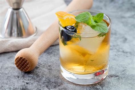 25 Essential Classic Brandy Cocktails You Should Know