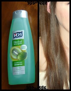 With the number of hair styling gels available on the market to date, you will have a torrid time looking for the that's why you should know which gel would suit your style as well as your hair to keep the combination perfect. Clarifying Shampoo: How to Use Clarifying Shampoo to Make ...