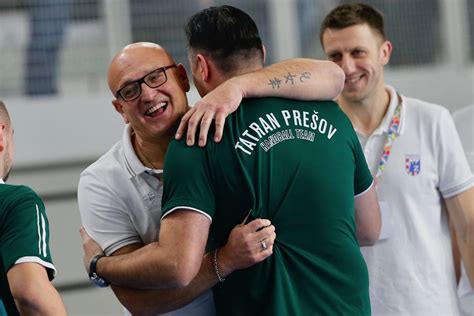 Zlatko saračević iz tuzle sportaš je stoljeća tog grada. VIDEO - Zlatko Saračević: Nema plakanja, moramo sezonu ...