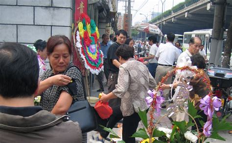 Chinese Funeral Traditions Observed In Shanghai